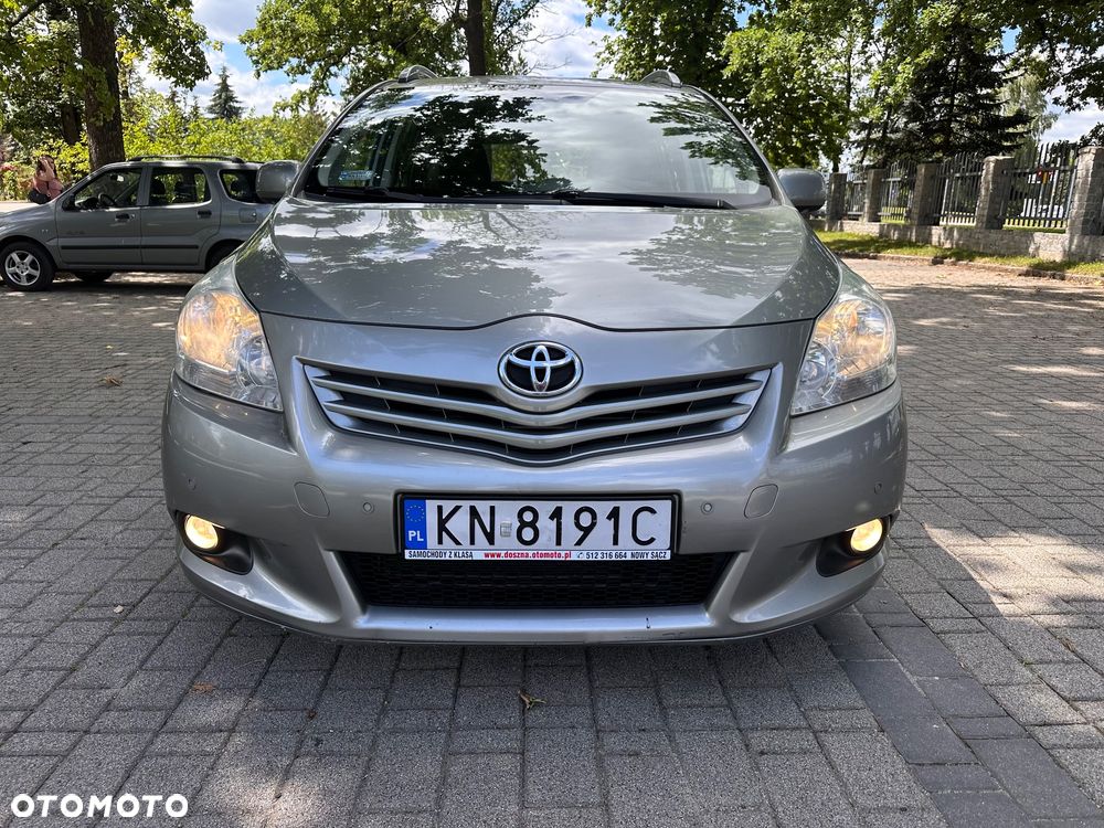 Toyota Verso 2.0 D-4D Executive - 1