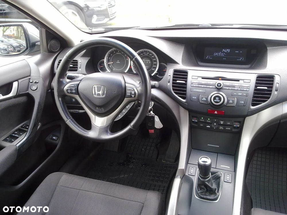 Honda Accord 2.0 Elegance - 16