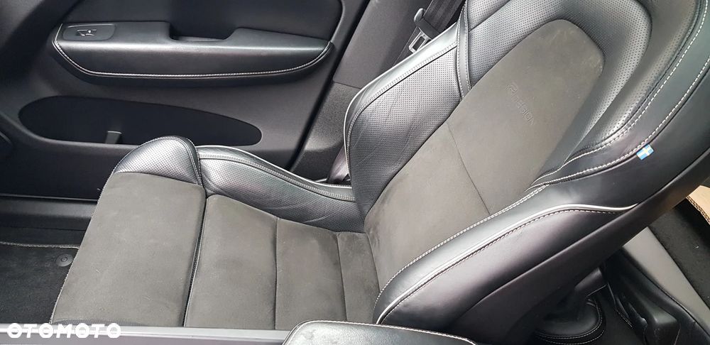 Volvo XC 60 T6 AWD R-Design - 24