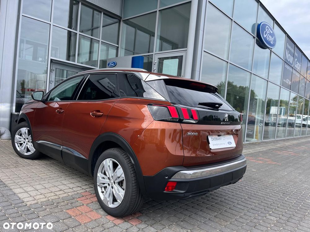 Peugeot 3008 1.2 PureTech Allure Pack S&S EAT8 - 4
