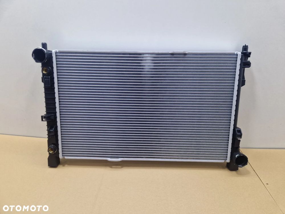 NOWA CHŁODNICA WODY MERCEDES C-KLASA W203 CLK W209 2.7 3.0 3.2 5.4 2000-2008