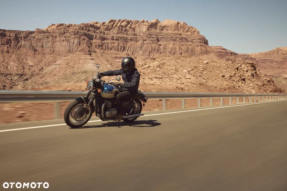 Triumph Bonneville - 6