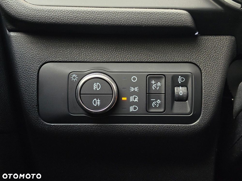 Ford Kuga - 25