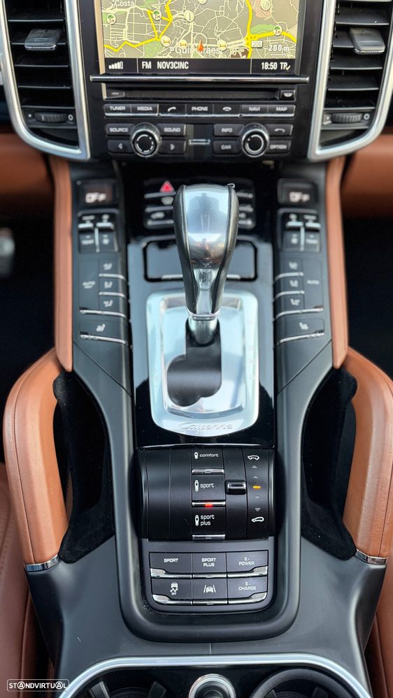 Porsche Cayenne S Hybrid Tiptronic S - 11