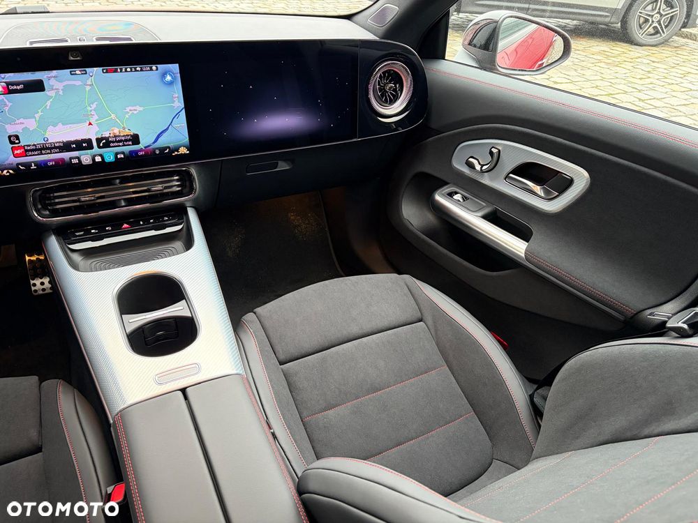 Mercedes-Benz CLA 200 mHEV 8G-DCT - 17