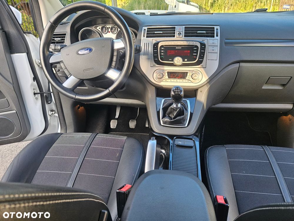 Ford Kuga 2.0 TDCi 2x4 Individual - 16