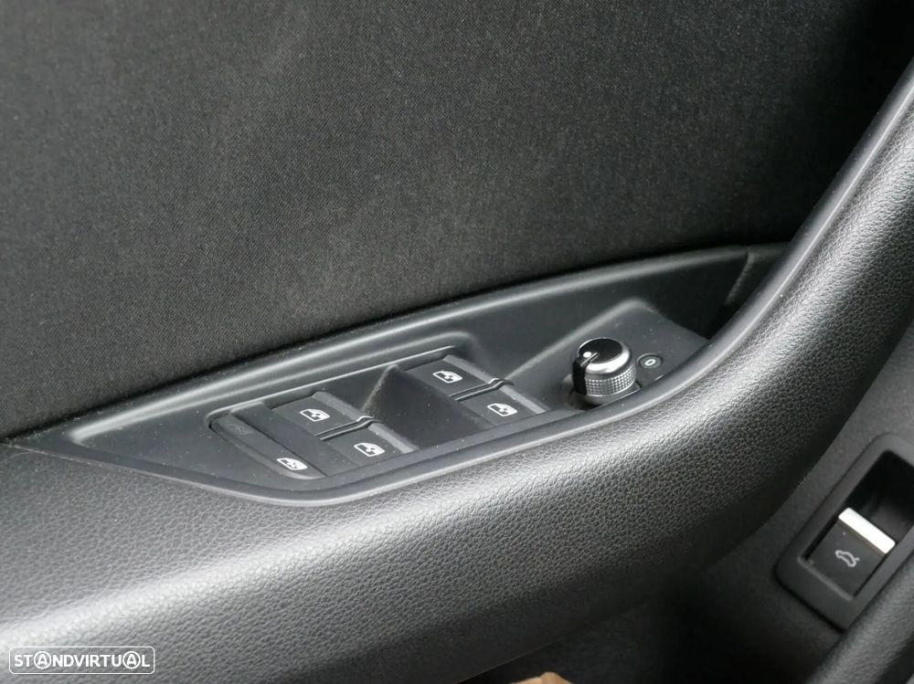 Audi A4 Avant 40 TDI Sport S tronic - 33