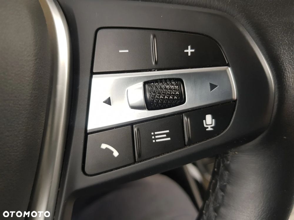 BMW X3 sDrive18d Business Edition - 27