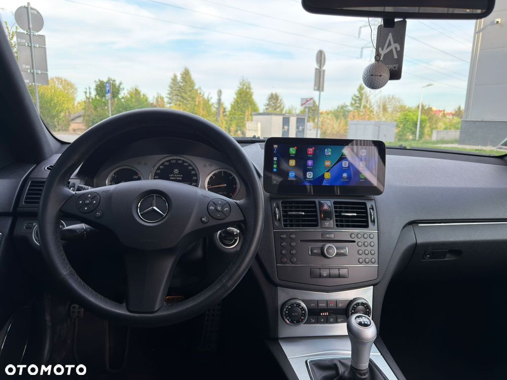 Mercedes-Benz Klasa C 220 CDI DPF Avantgarde - 11