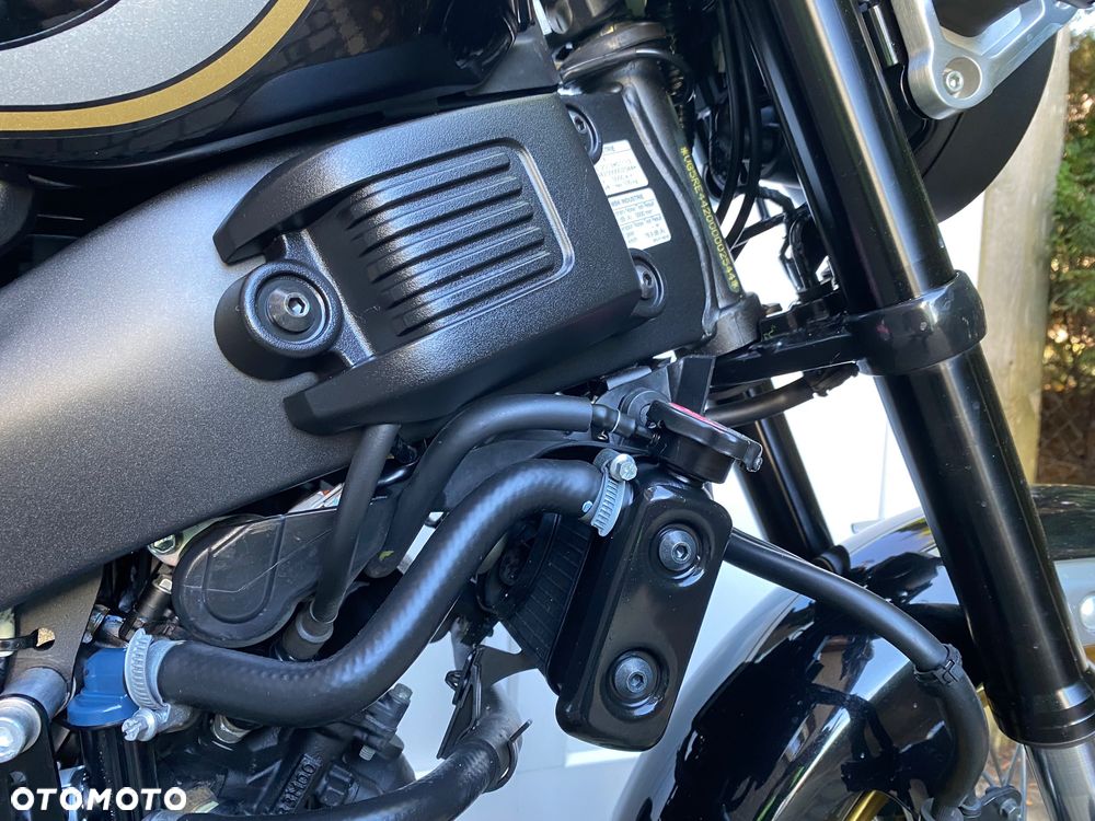 Yamaha XSR - 19