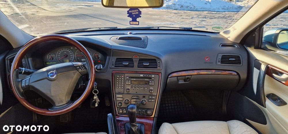 Volvo S60 2.4D5 Summum - 6