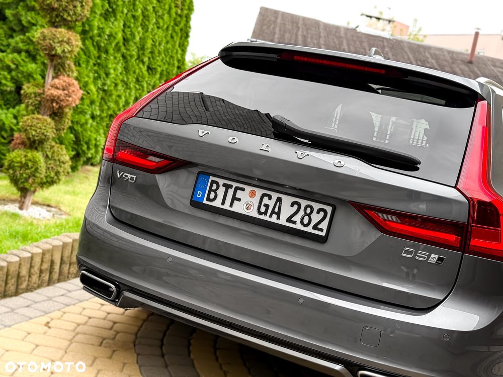 Volvo V90 D5 AWD Geartronic R Design - 8