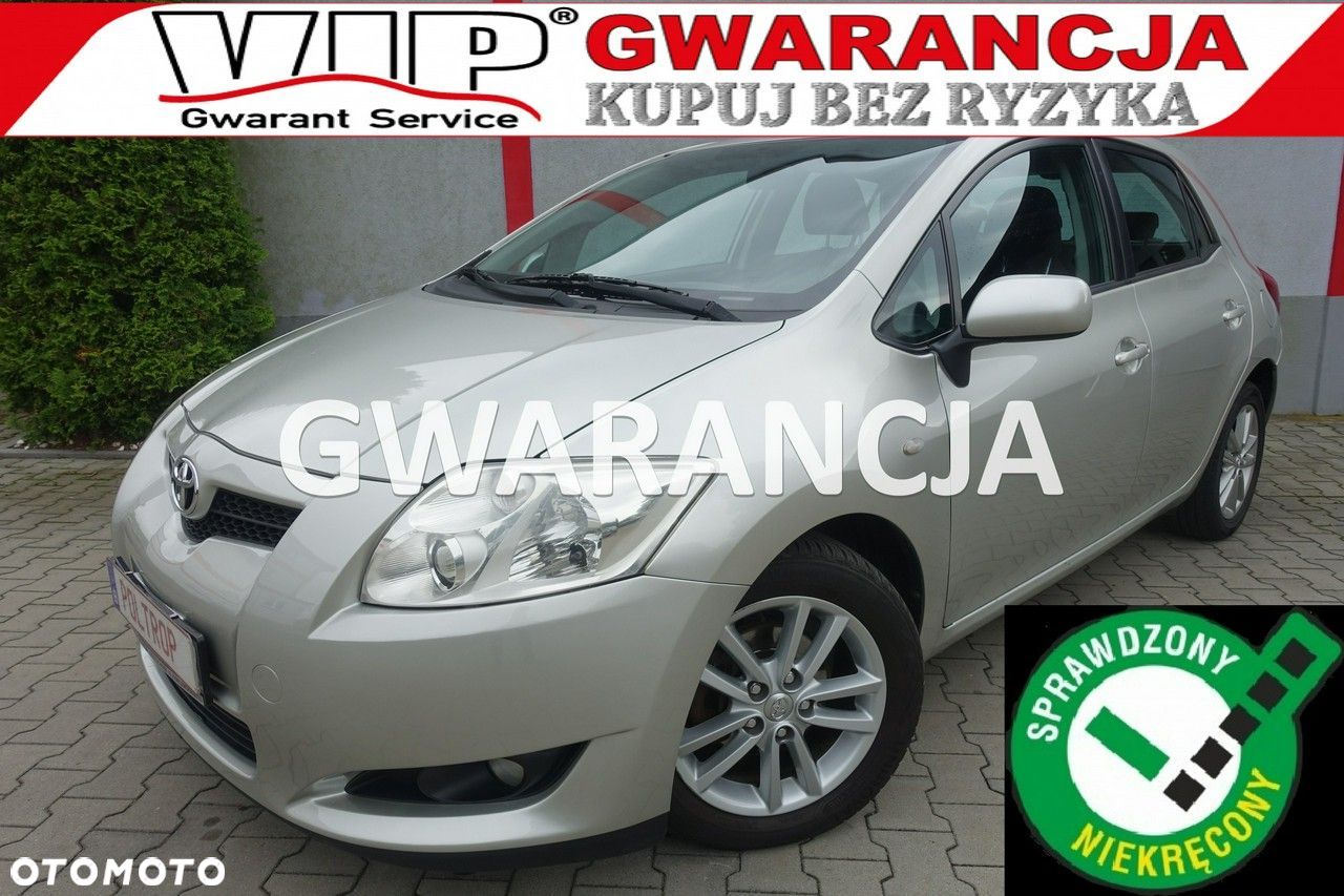 Toyota Auris 1.4 D-4D Premium - 1