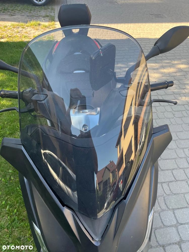 Yamaha X-max - 14