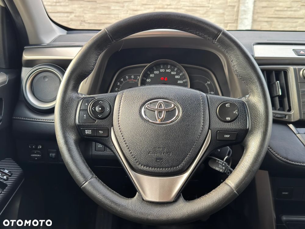 Toyota RAV4 2.0 D-4D Premium - 22
