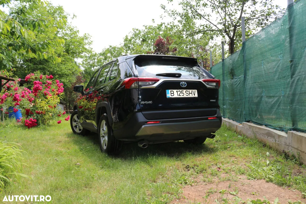 Toyota RAV4 2.5 Hybrid VVT-iE 4x4 Dynamic - 4