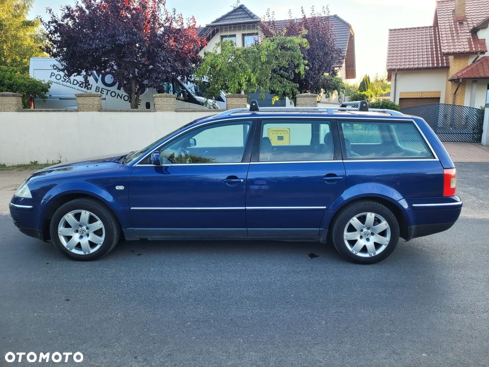 Volkswagen Passat 2.8 V6 4Mot Highline - 6