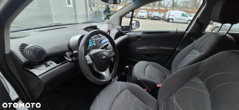 Chevrolet Spark - 29