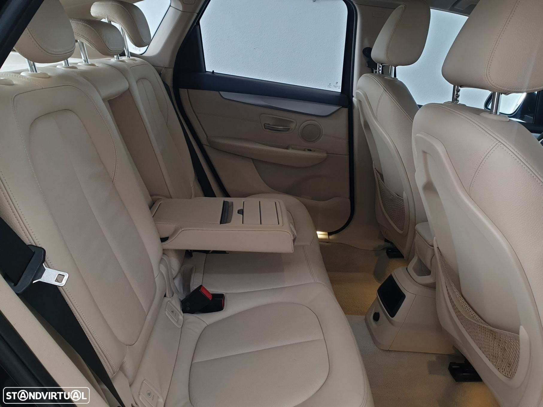 BMW 216 Active Tourer d - 27