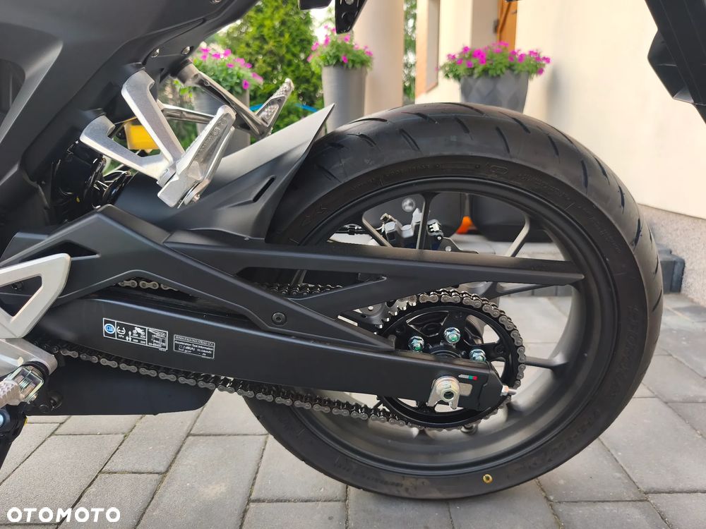 Honda CB - 18