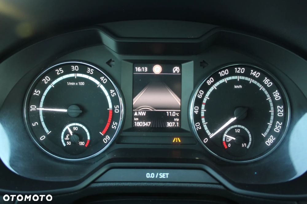 Skoda Octavia 2.0 TDI RS - 17