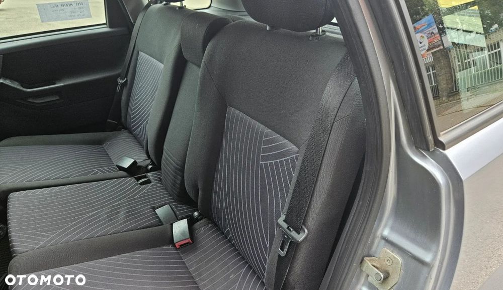 Opel Meriva - 8