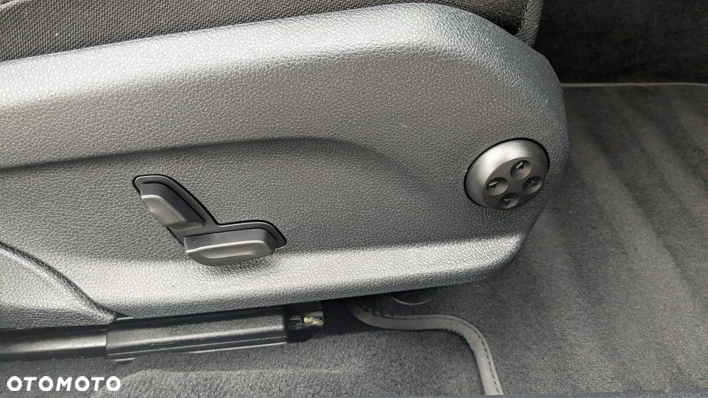 Mercedes-Benz Klasa C - 33