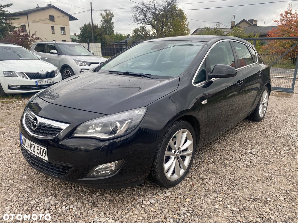 Opel Astra 1.4 Turbo Cosmo - 1