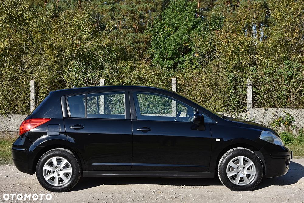 Nissan Tiida 1.8 Acenta - 9