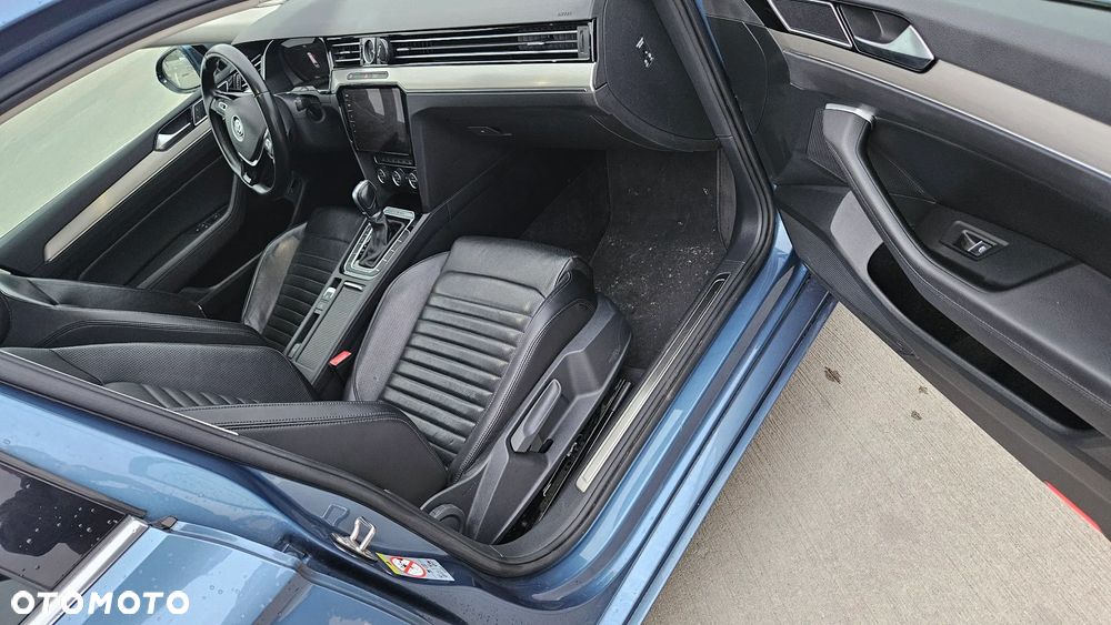 Volkswagen Passat - 15