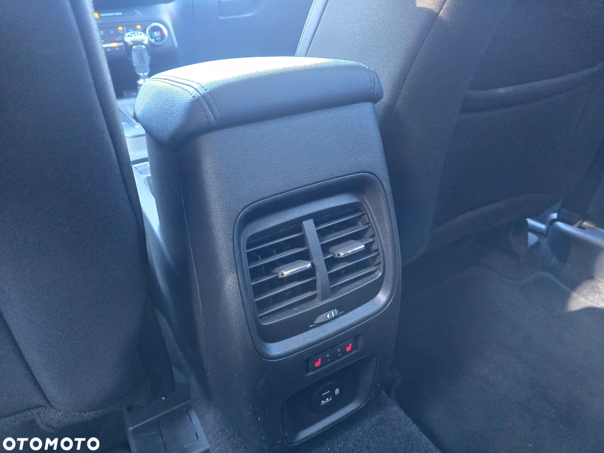 Ford Kuga 1.5 EcoBoost FWD Titanium - 15