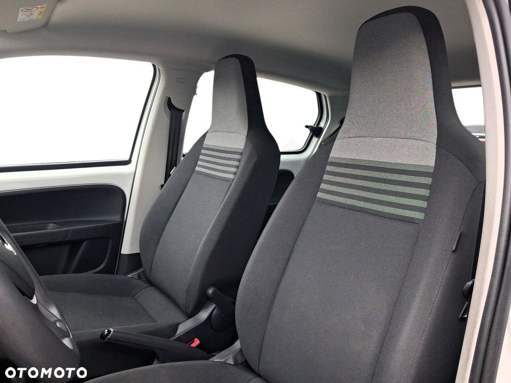 Volkswagen up! 1.0 move - 14