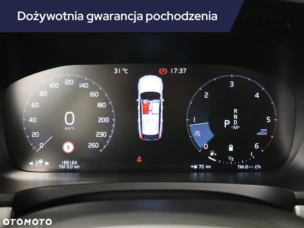 Volvo V90 Cross Country - 13