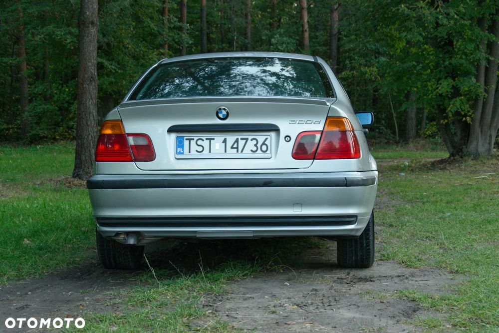 BMW Seria 3 320d - 9