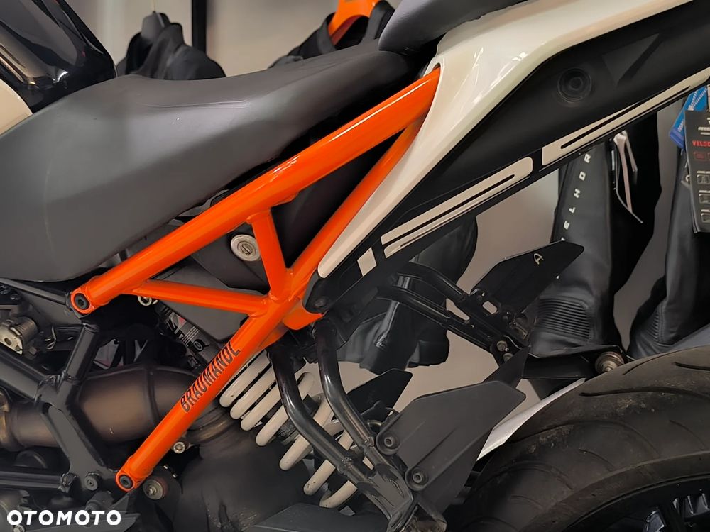 KTM Duke 125 - 28