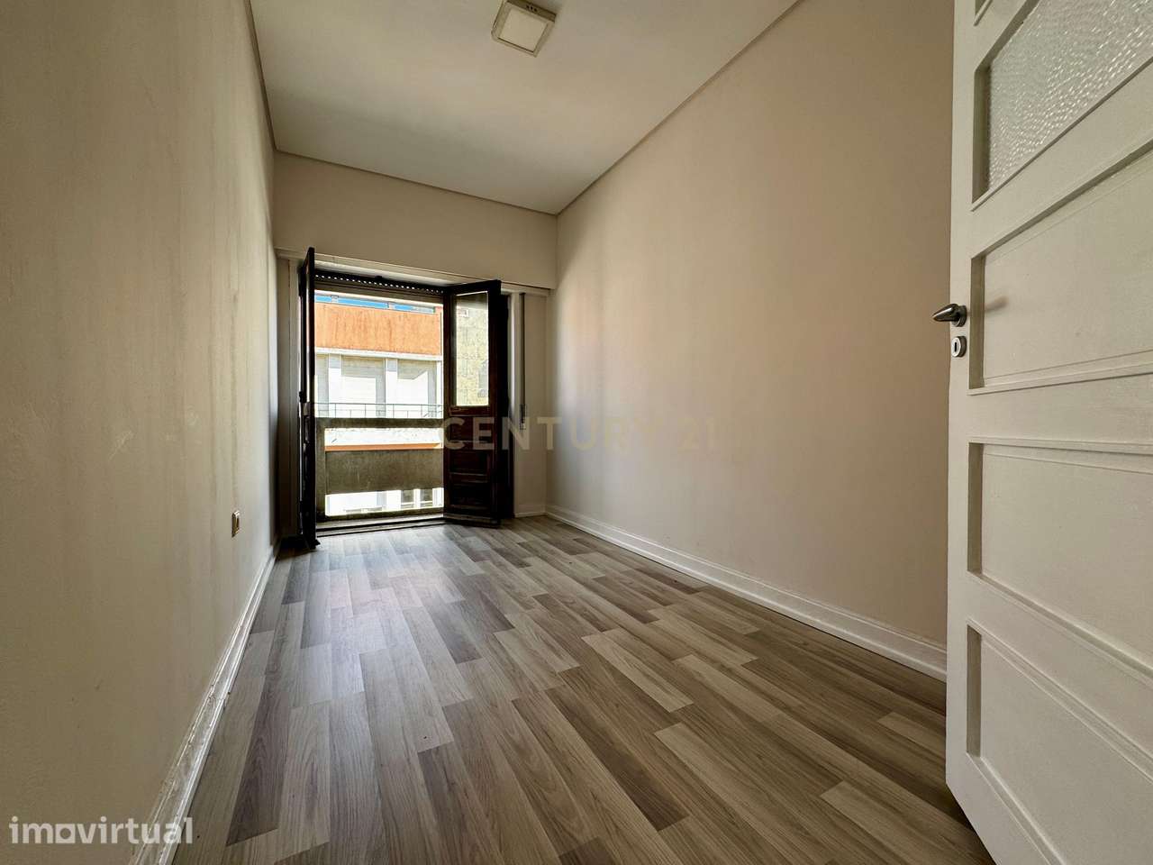 Apartamento T3 para Arrendamento | Rua da Boavista – Porto - Grande imagem: 2/13