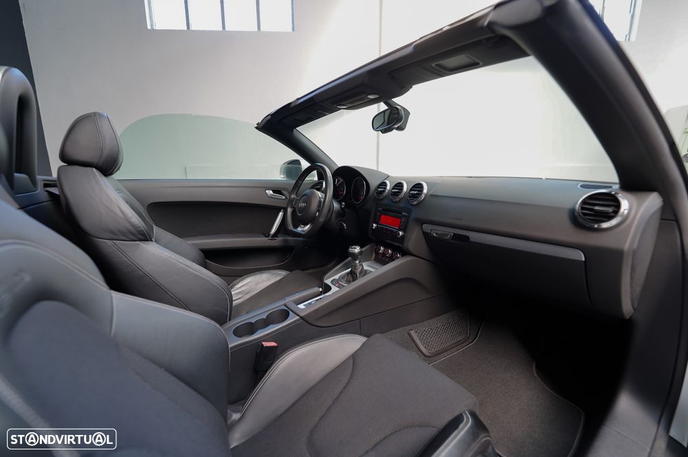 Audi TT Roadster 2.0 TFSi S-line - 21