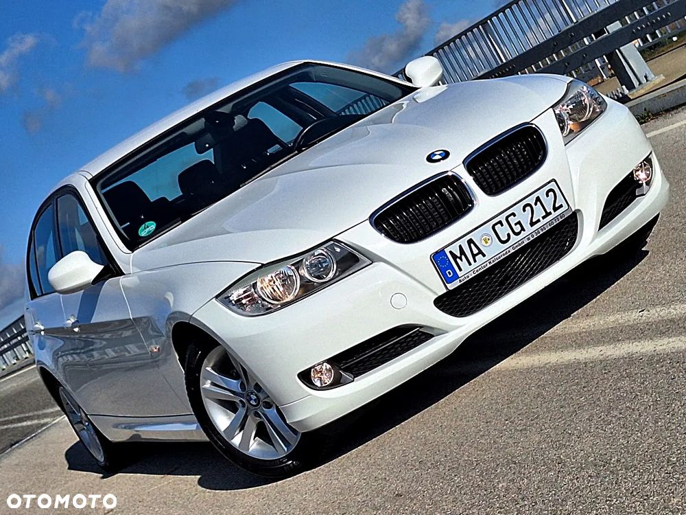 BMW Seria 3 318i - 16