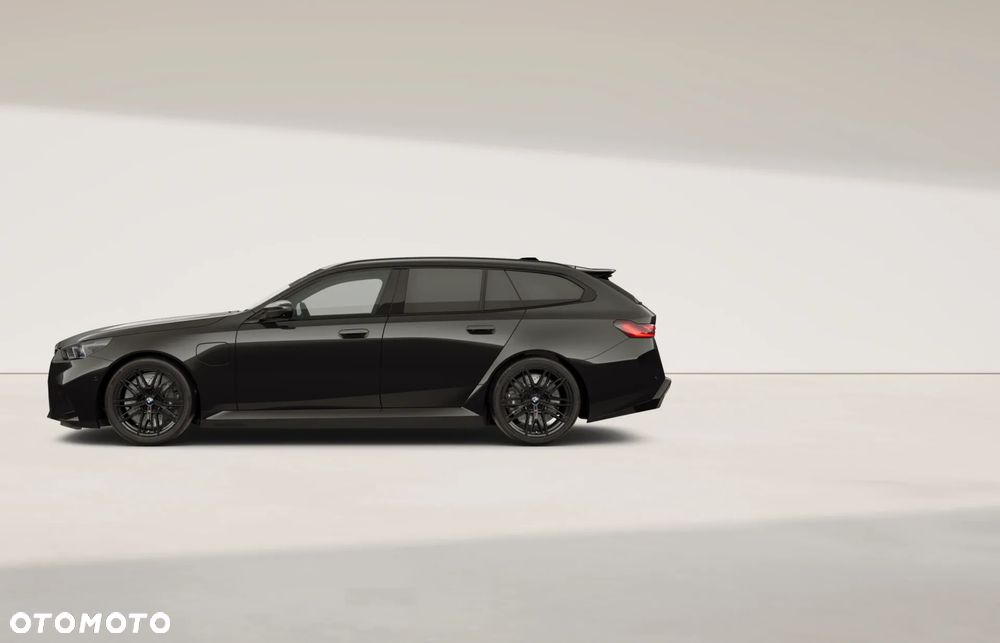 BMW M5 PHEV - 9