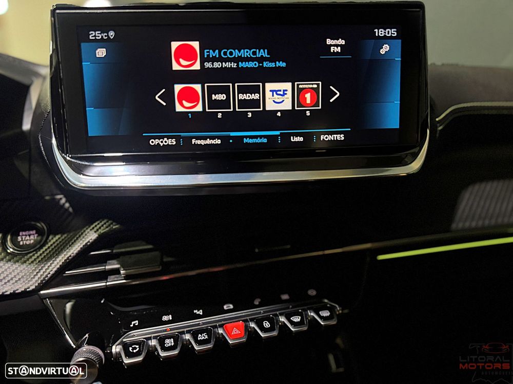 Peugeot 2008 1.2 PureTech GT - 28