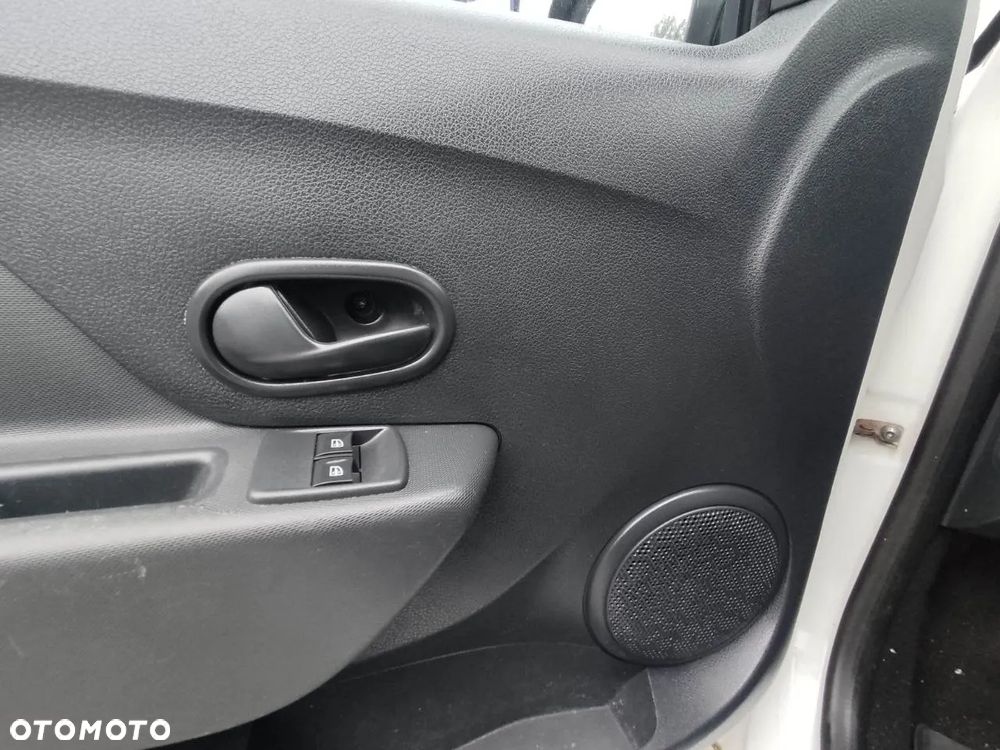 Dacia Logan 1.0 SCe Access - 12