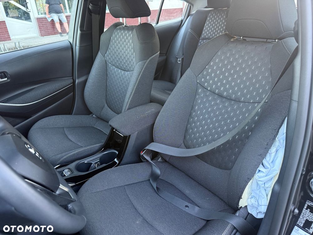 Toyota Corolla 1.8 Hybrid Comfort - 26