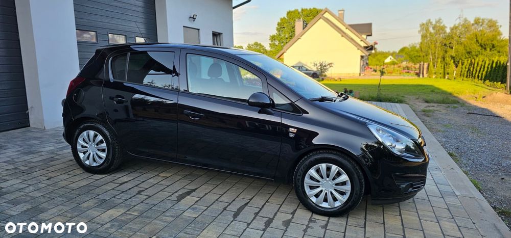 Opel Corsa 1.2 16V Innovation - 3