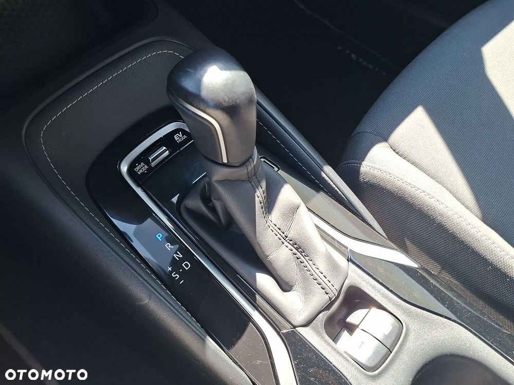 Toyota Corolla 2.0 Hybrid Comfort - 14