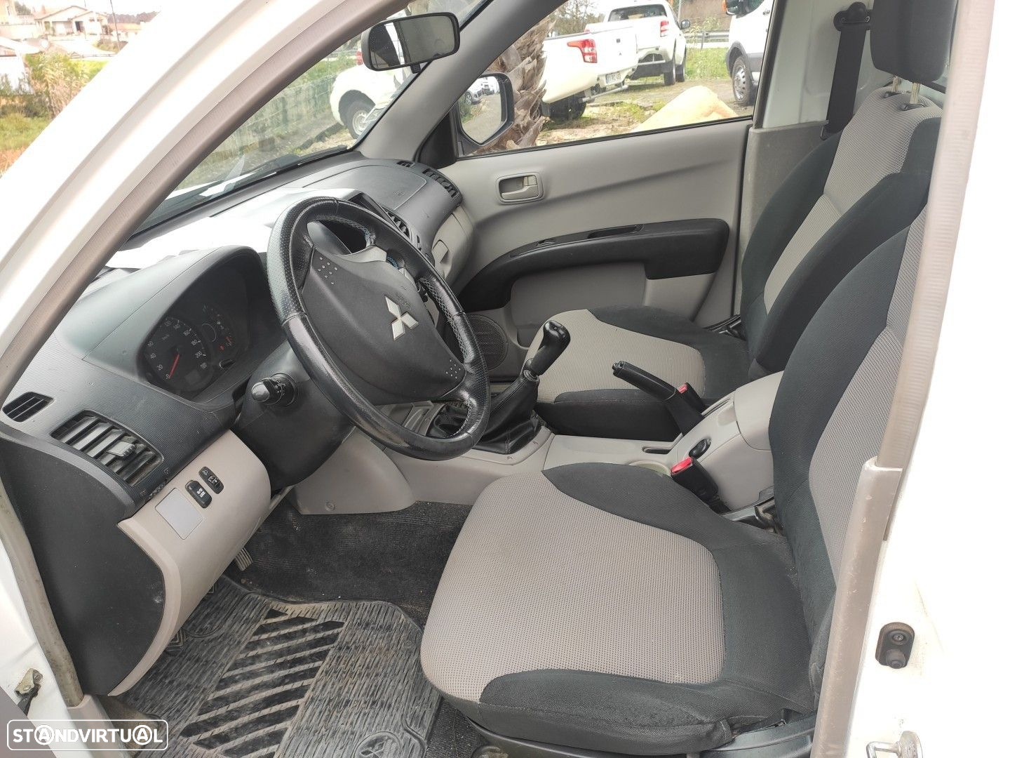 Mitsubishi L 200 2.5 DID 4X4 CAB.SIMPLES - 6