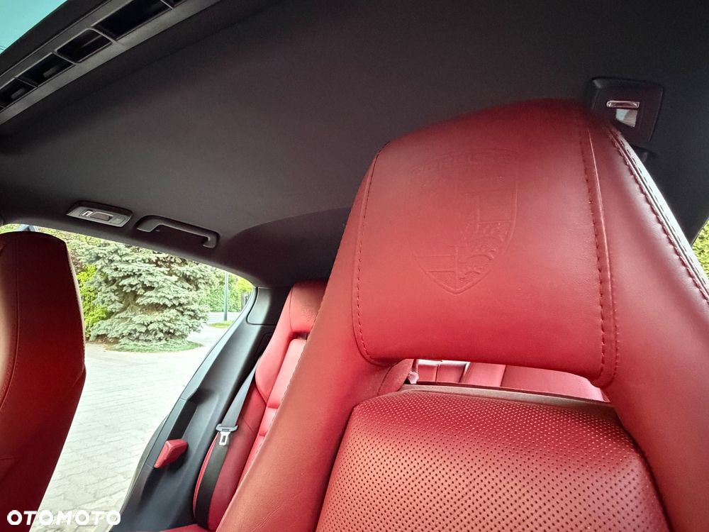 Porsche Panamera - 27