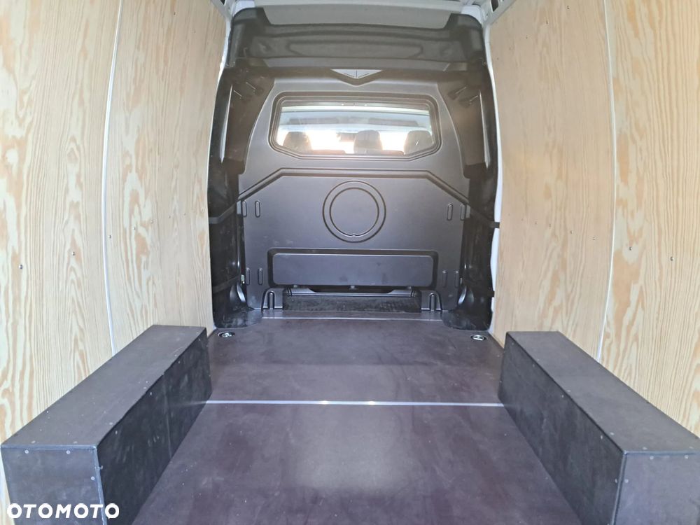 Iveco Daily / Pewny partner w biznesie ! - 9