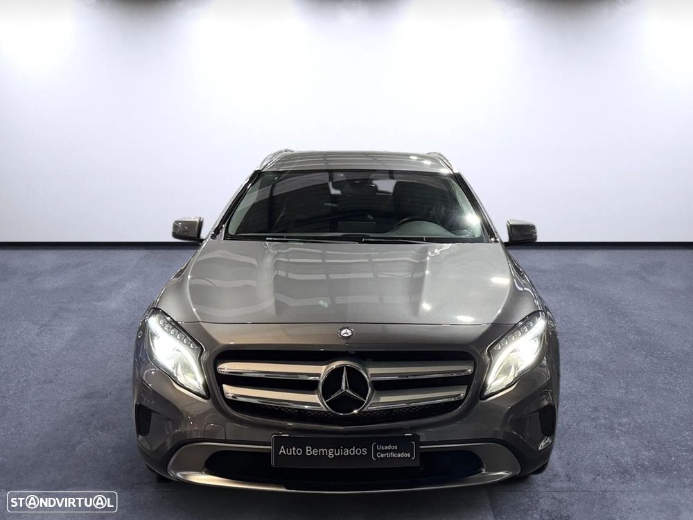 Mercedes-Benz GLA 180 d Urban Aut. - 3