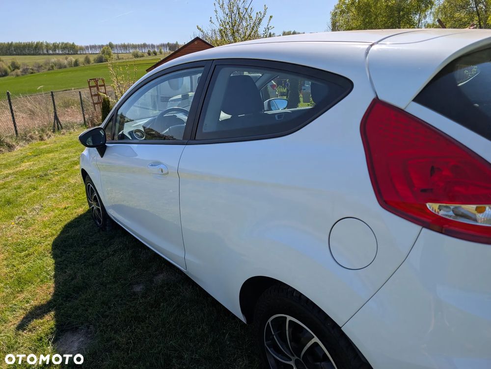 Ford Fiesta 1.25 Trend Edition - 19