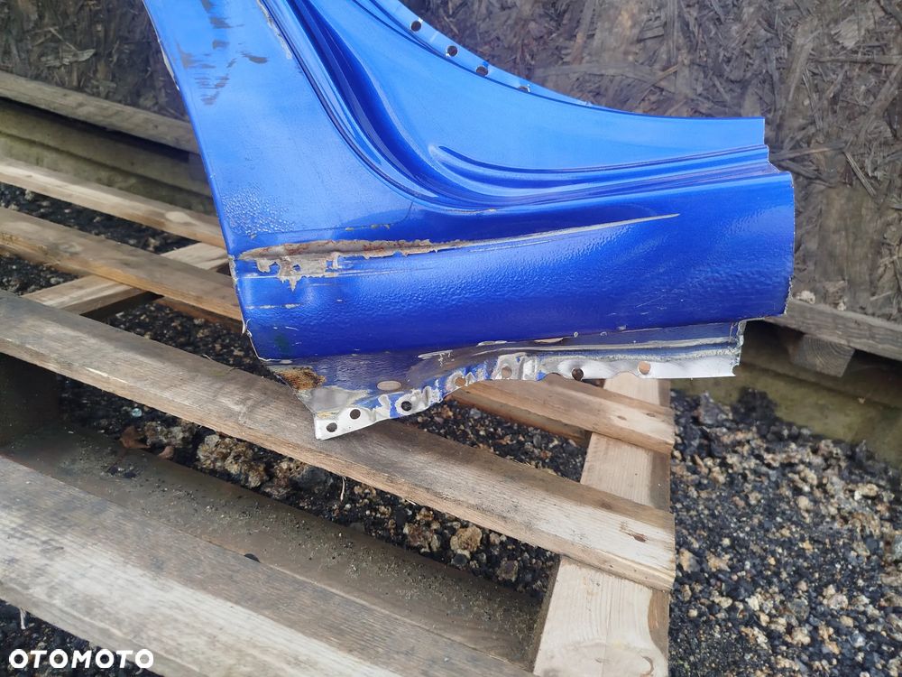 Toyota Yaris III błotnik prawy tył tylny próg Mazowieckie Warszawa - 7